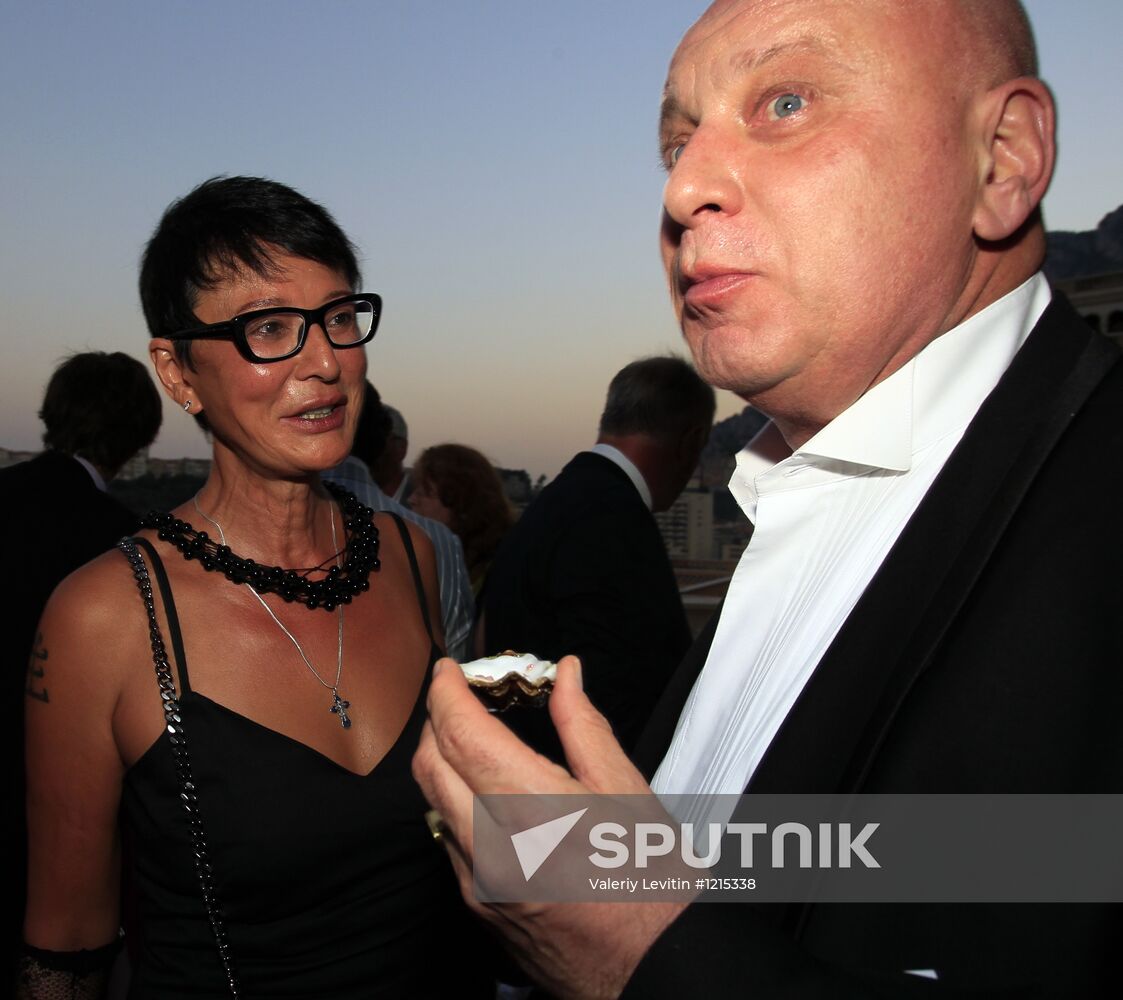 White Lily foundation holds charity evening