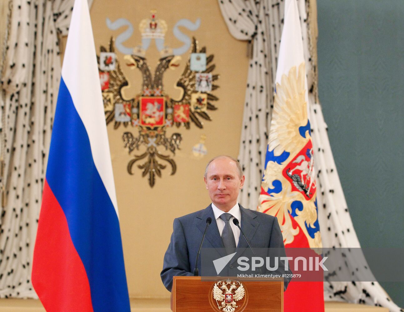 V.Putin meets with Russian Paralympic team in Kremlin