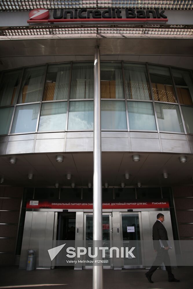 Work of UniCredit Bank