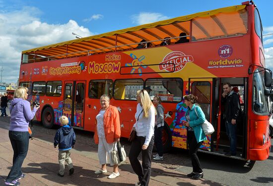 Sightseeing double-decker buses appear on Moscow streets