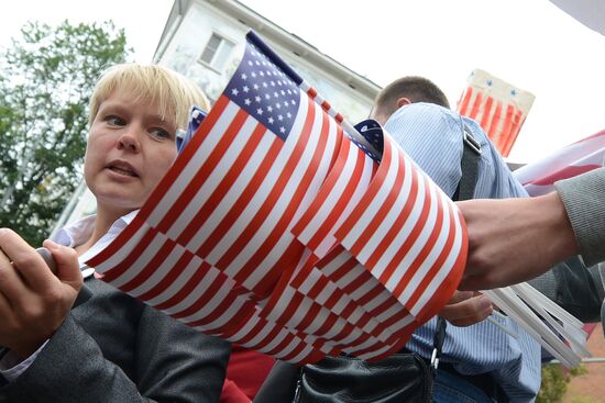 Ye.Chirikova files documents for Khimki mayor candidacy
