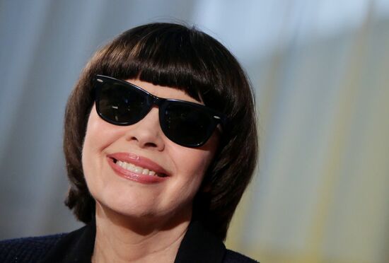 Mireille Mathieu arrives in Moscow for Spasskaya Tower festival