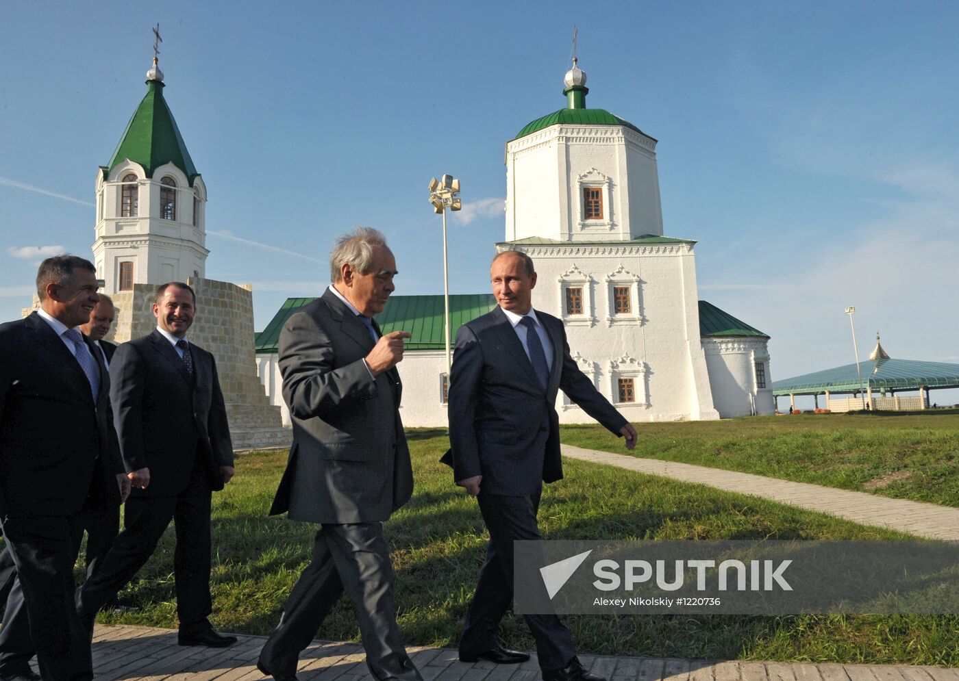 Vladimir Putin visits Volga Federal District