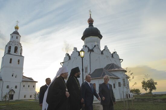 Vladimir Putin visits Privolzhsky Federal District