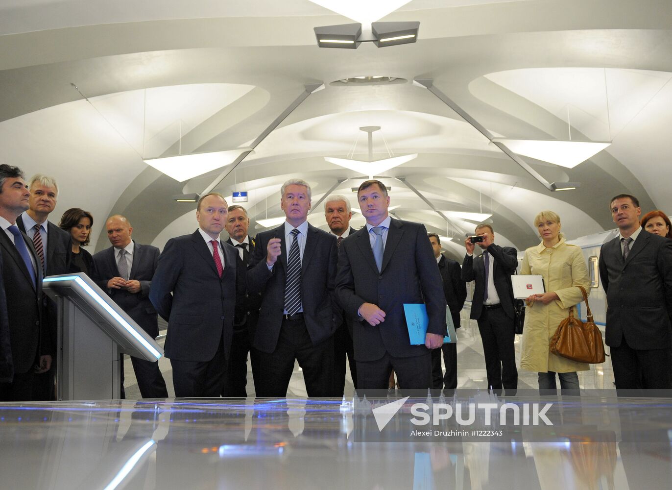Moscow Mayor visits new metro station "Novokosino"