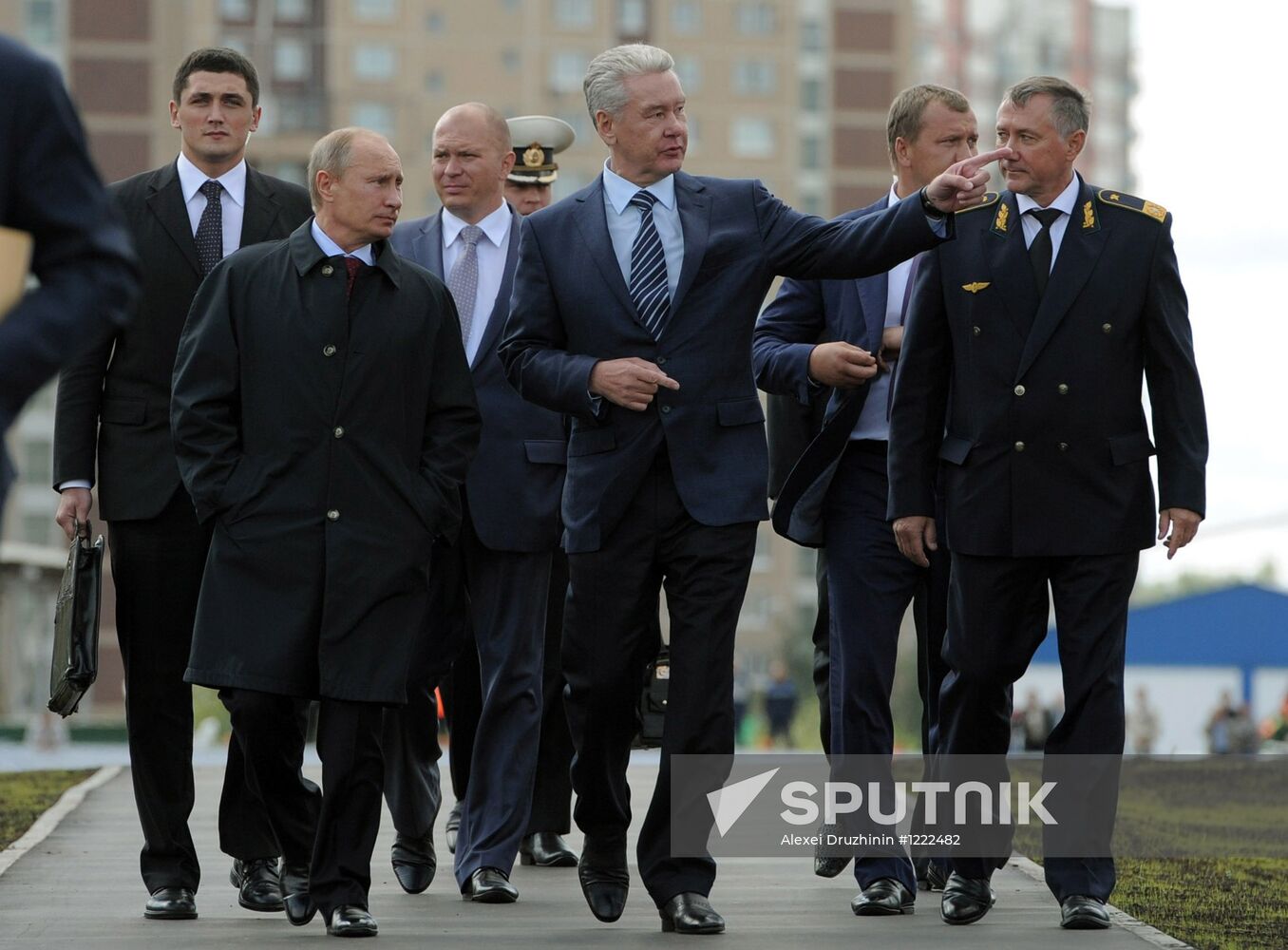 Vladimir Putin, Sergei Sobyanin visit new metro station