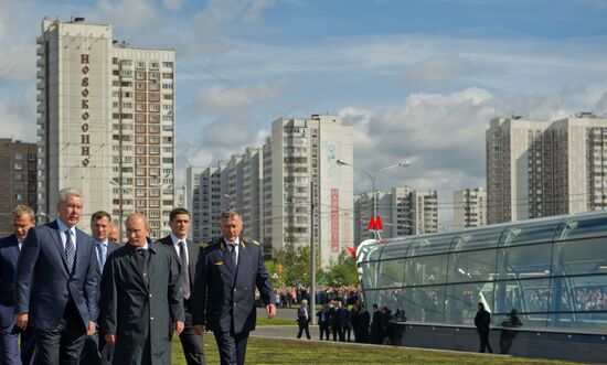 Vladimir Putin and Sergei Sobyanin visit new Metro station