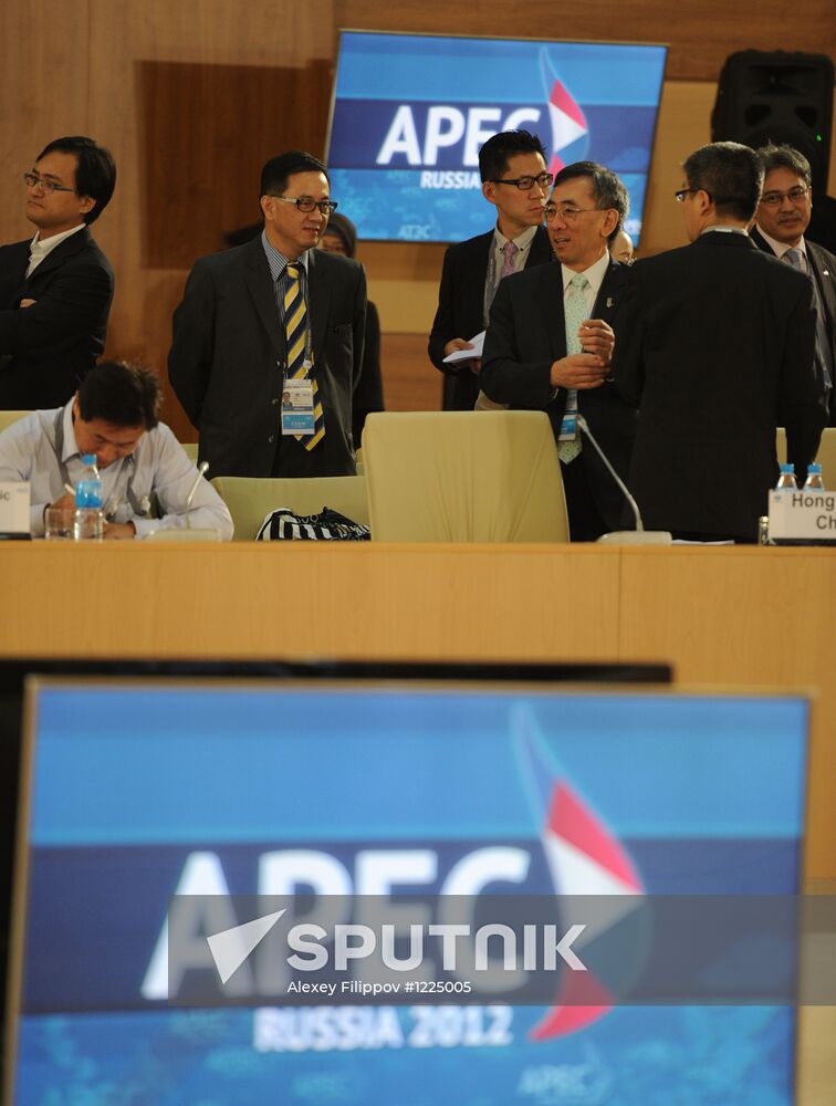 APEC Senior Officials\ Meeting