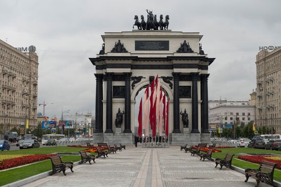 Gate of Triumph unveiled after restoration