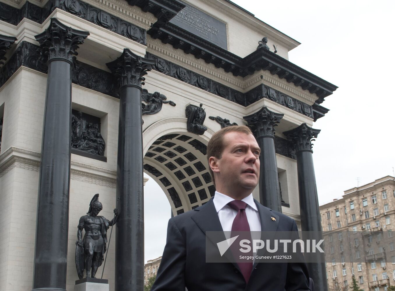 Dmitry Medvedev at unveiling of restored Gate of Triumph