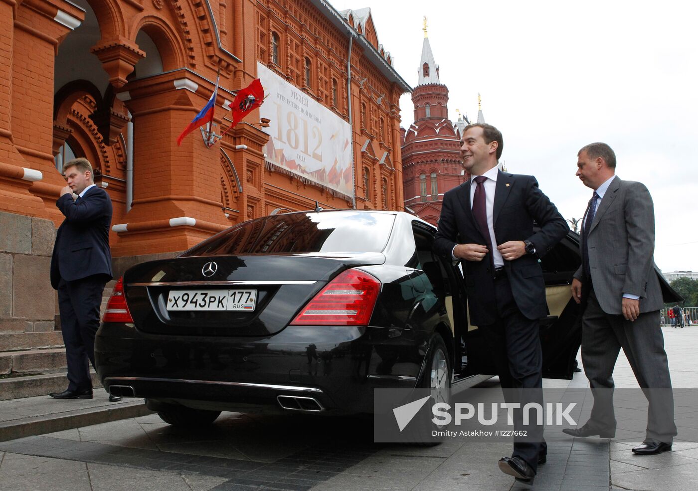 Medvedev attends 1812 Patriotic War Museum opening ceremony