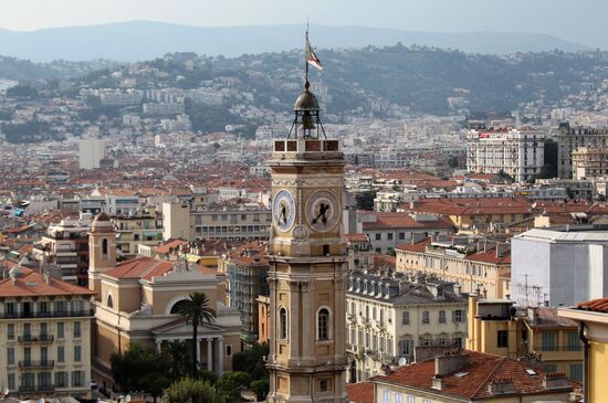World Countries: France