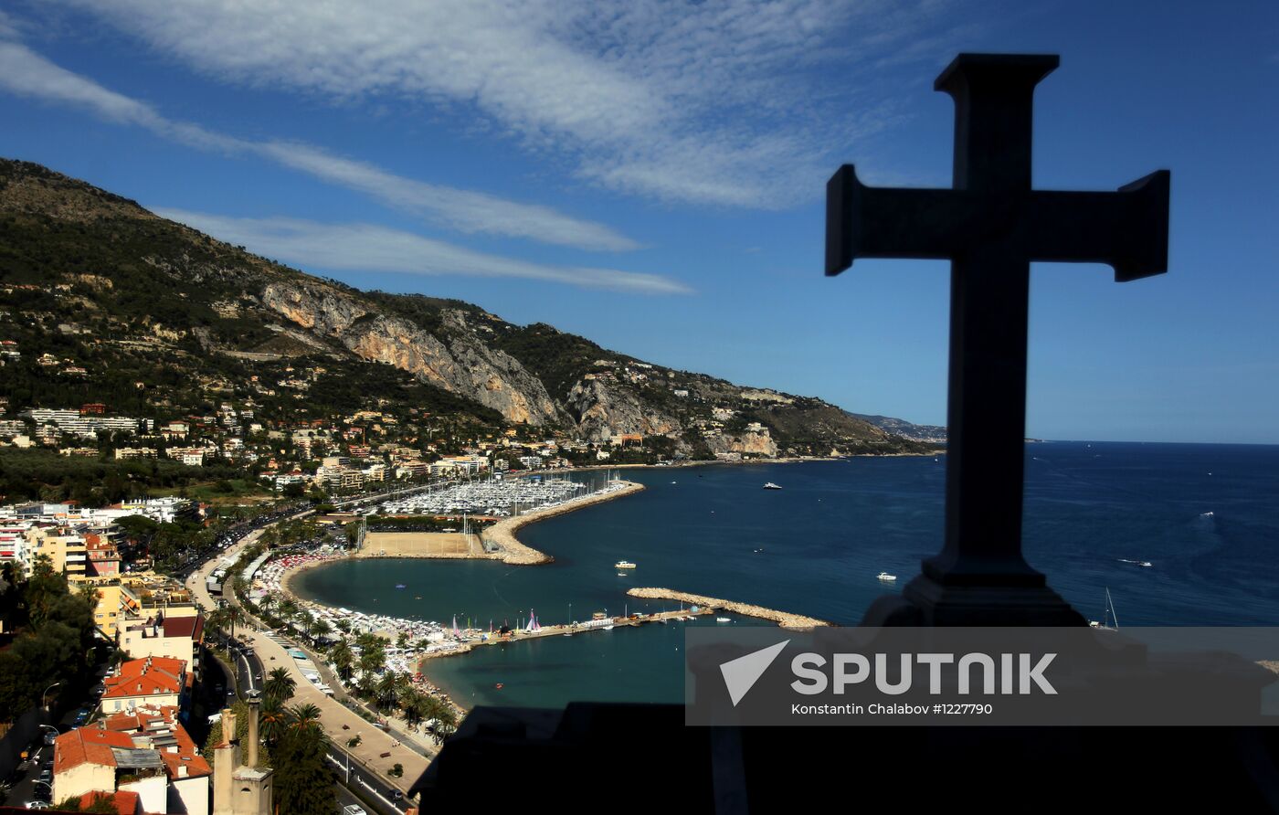World Countries: France