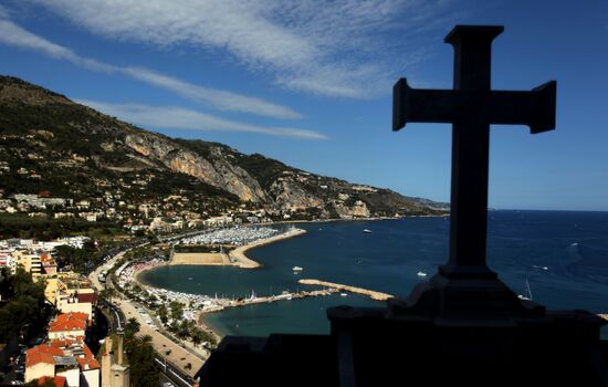 World Countries: France