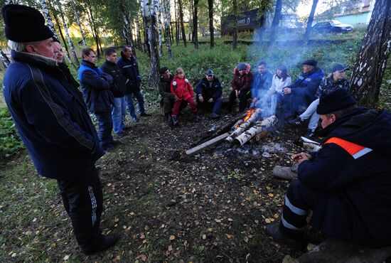 Workers at Verhnesinyachihinsky steel plant on a hunger strike