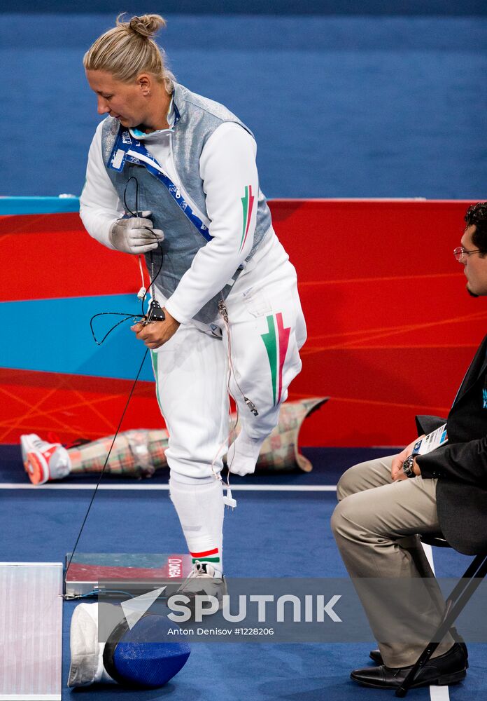 Paralympics 2012 Wheelchair Fencing. Women