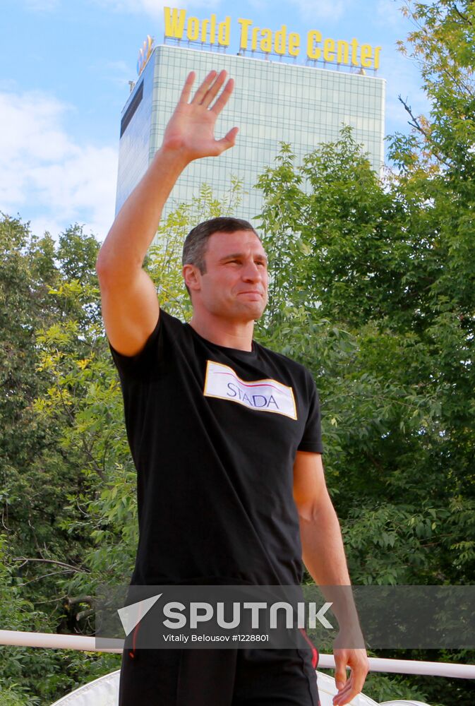 Boxing. Vitali Klitschko and Manuel Charr's training sessions