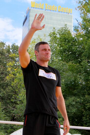 Boxing. Vitali Klitschko and Manuel Charr's training sessions