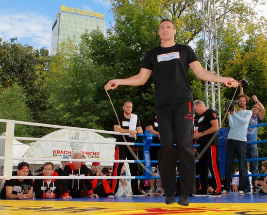 Boxing. Vitali Klitschko and Manuel Charr's training sessions