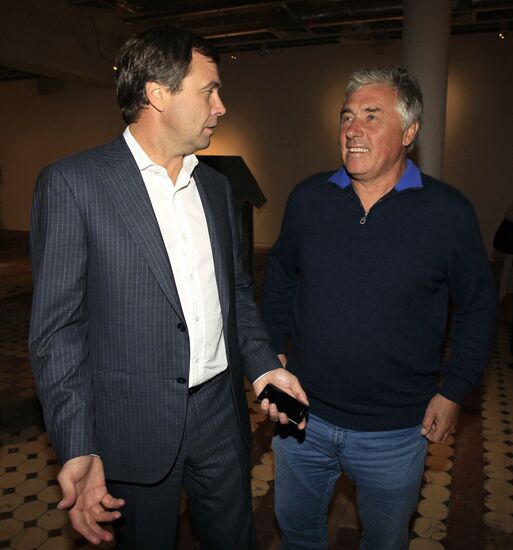 Opening of Red October Gallery