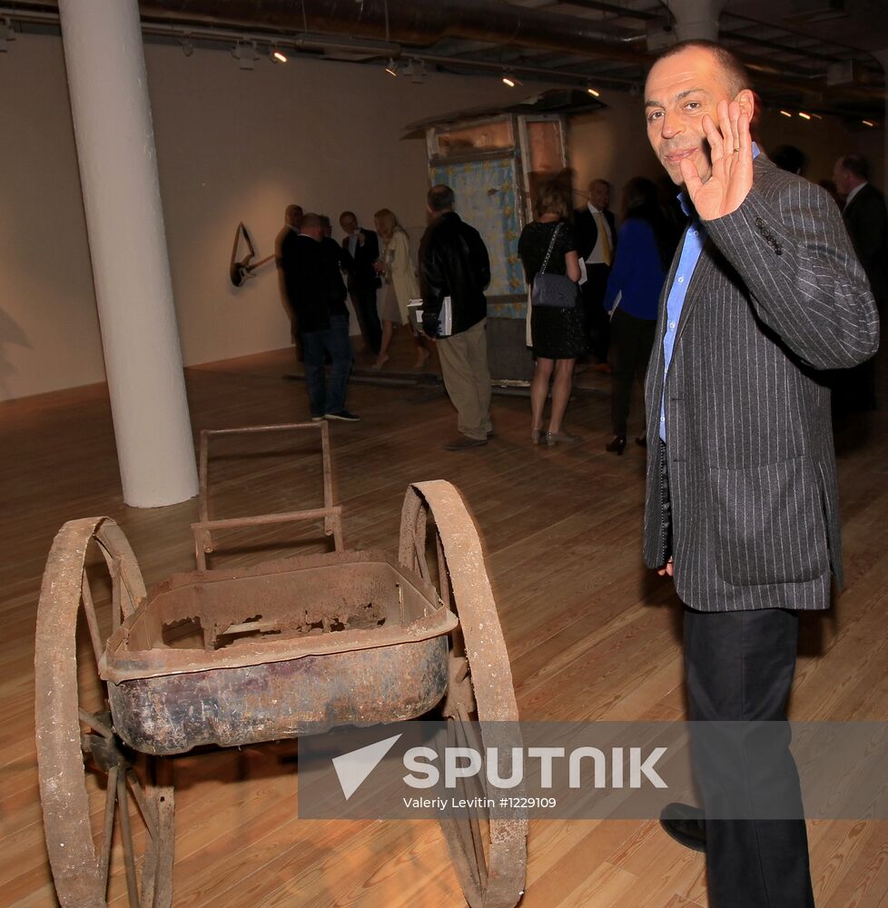 Opening of Red October Gallery