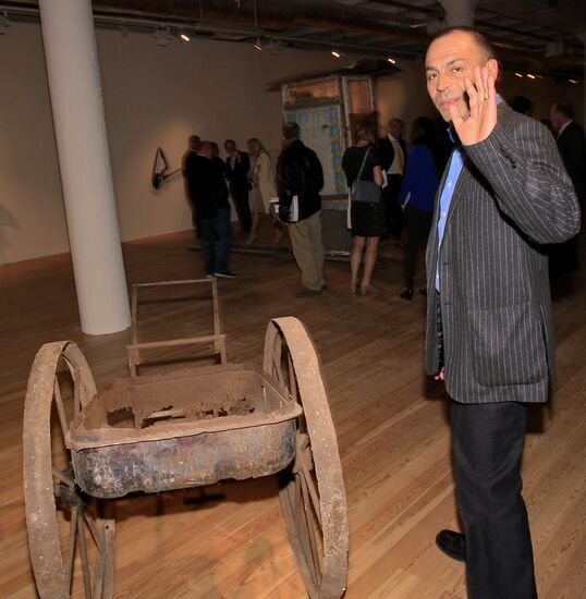 Opening of Red October Gallery