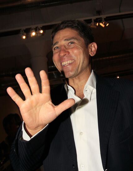 Opening of Red October Gallery