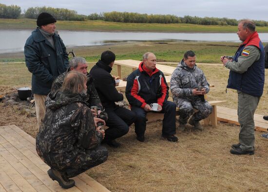 V. Putin takes part in an environmental project "Flight of Hope"