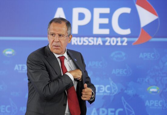 Joint press briefing following APEC Ministerial Meeting