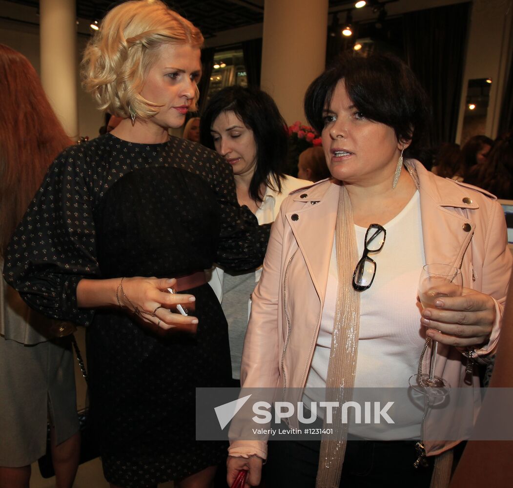 Fashion's Night Out-2012 under the auspices of Vogue magazine