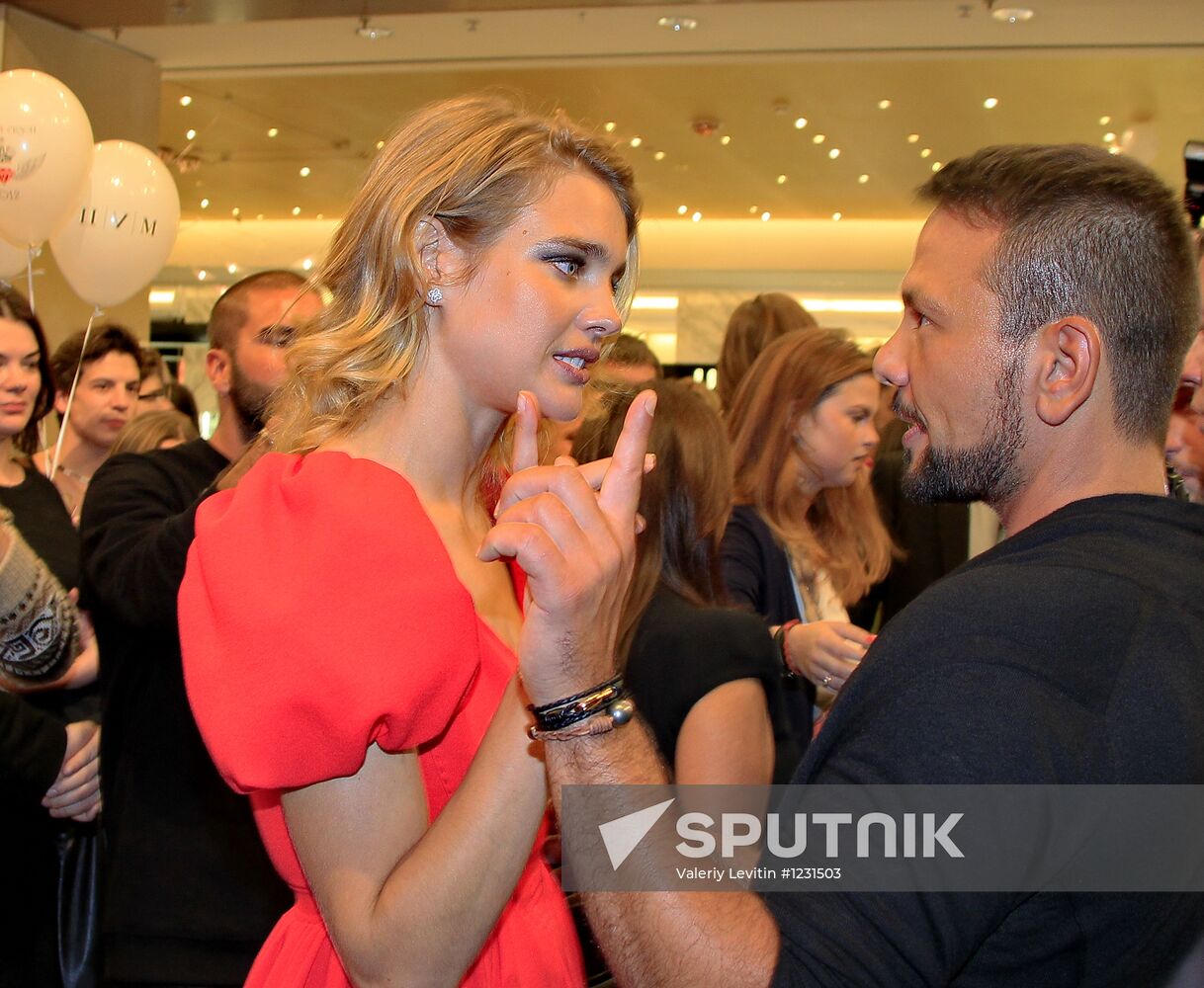 Fashion's Night Out-2012 with Vogue in Moscow