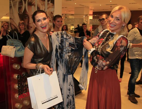 Fashion's Night Out-2012 with Vogue in Moscow
