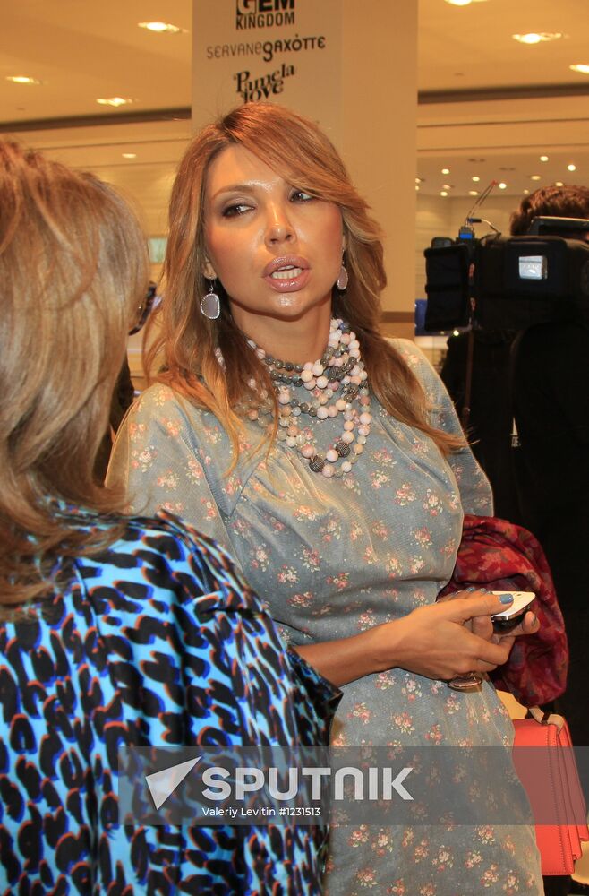 Fashion's Night Out-2012 with Vogue in Moscow