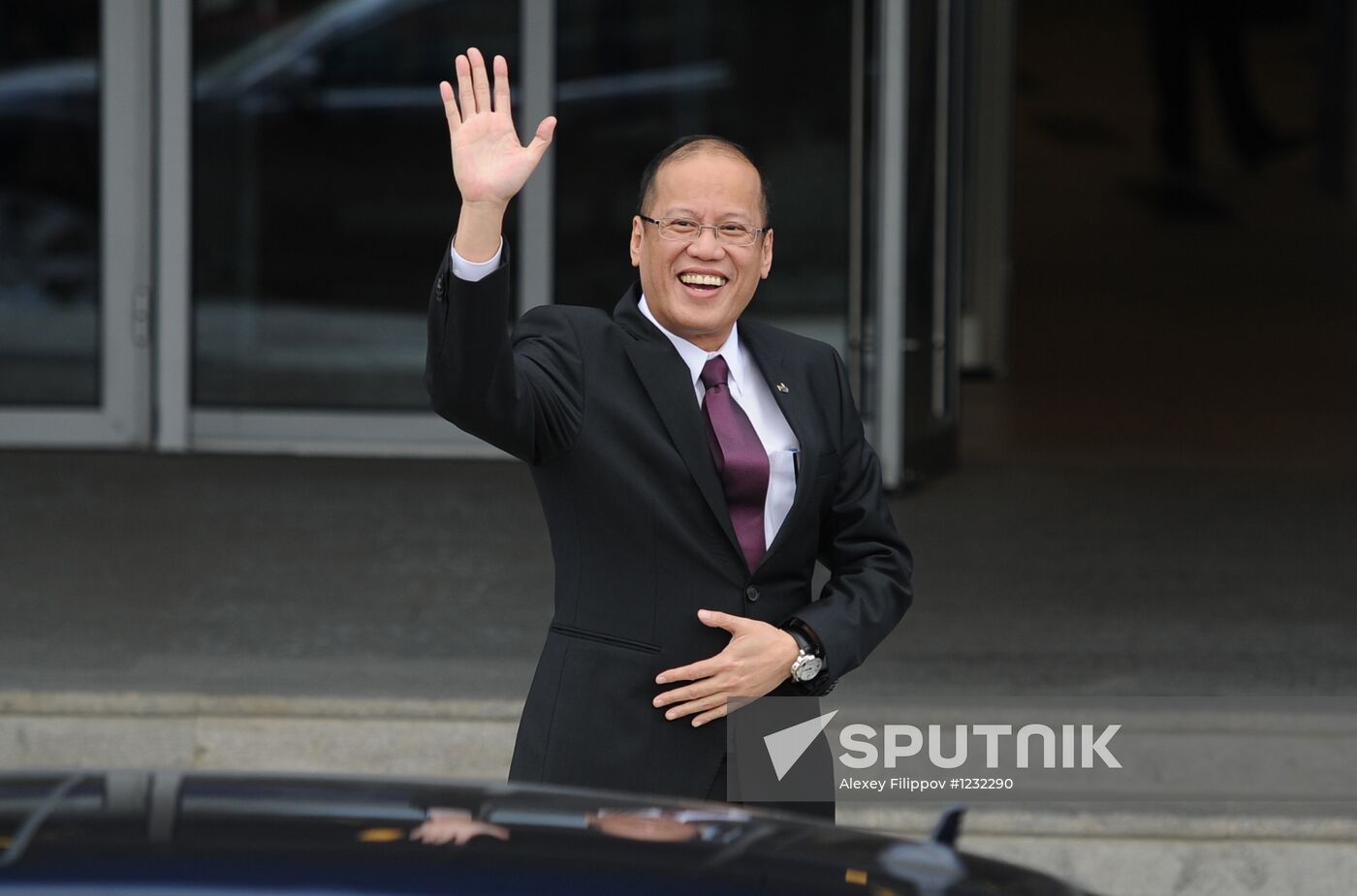 APEC economic leaders gather for their first meeting