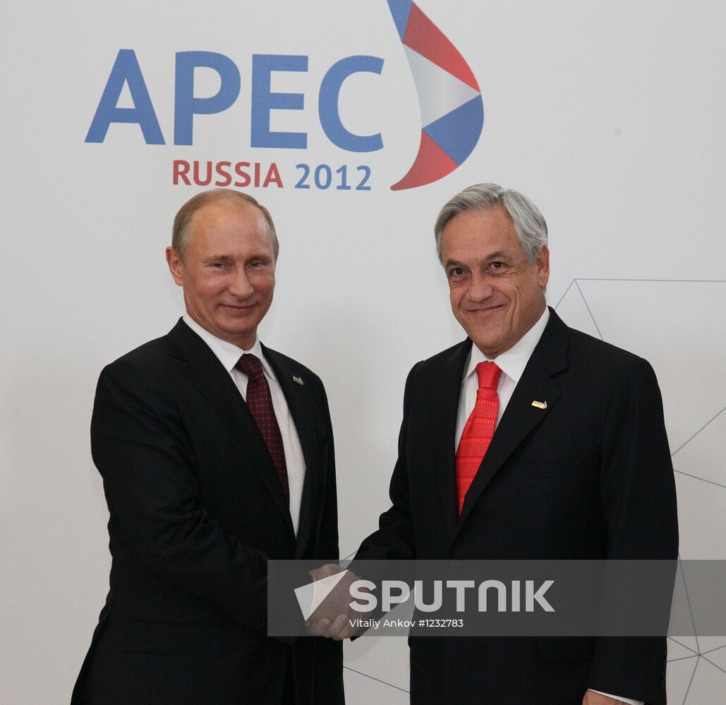 APEC leaders arrive for First APEC Economic Leaders' meeting