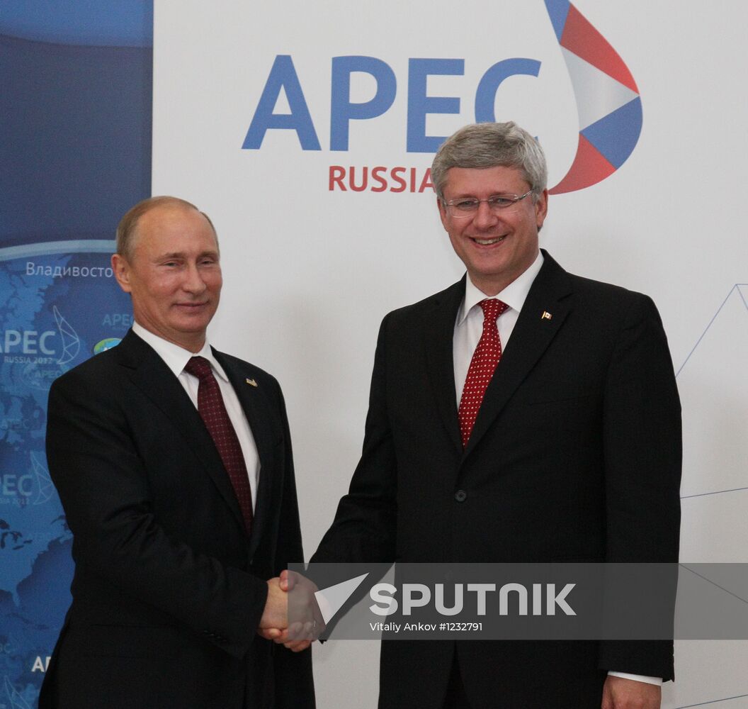 APEC leaders arrive for First APEC Economic Leaders' meeting