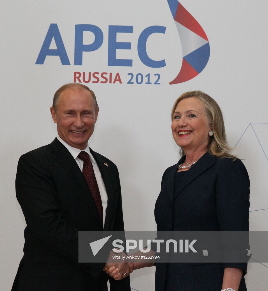 APEC leaders arrive for First APEC Economic Leaders' meeting