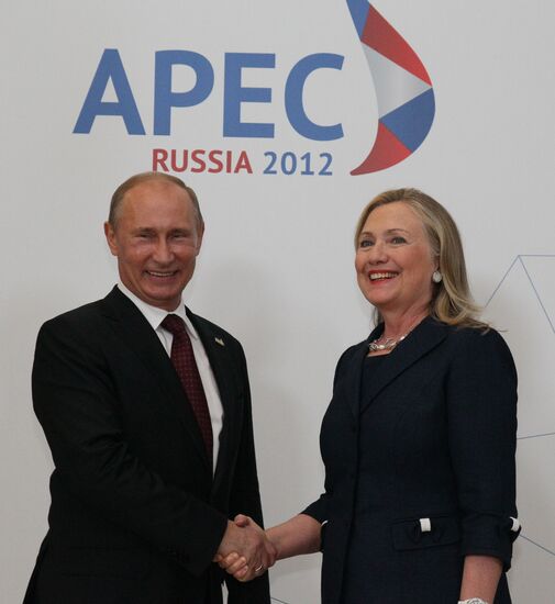 APEC leaders arrive for First APEC Economic Leaders' meeting