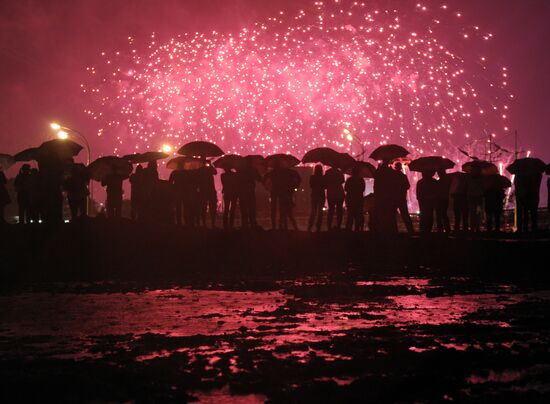Fireworks and laser show to mark APEC-2012 Leaders' Week