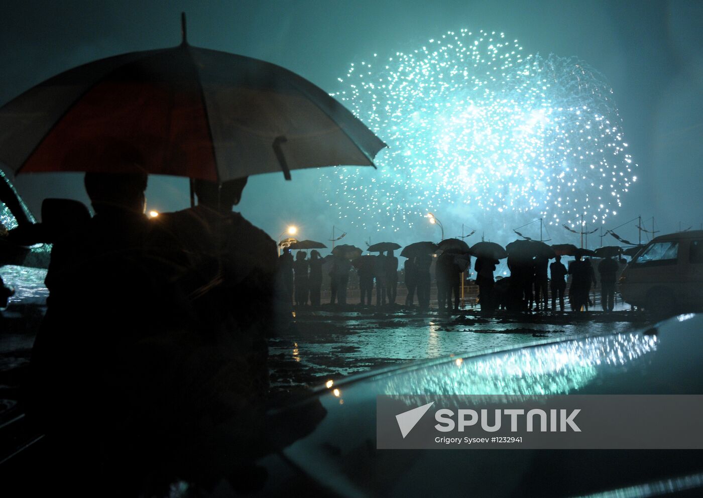 Fireworks and laser show to mark APEC-2012 Leaders' Week