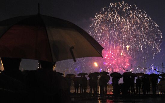 Fireworks and laser show to mark APEC-2012 Leaders' Week