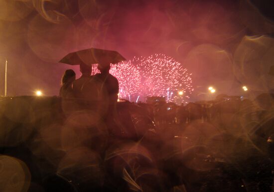 Fireworks and laser show to mark APEC-2012 Leaders' Week