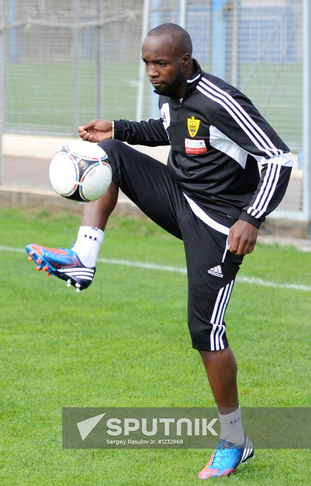 Lassana Diarra's first training session in FC Anzhi