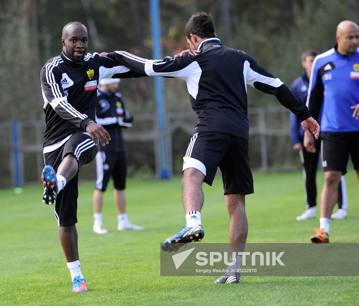 Lassana Diarra's first training session in FC Anzhi