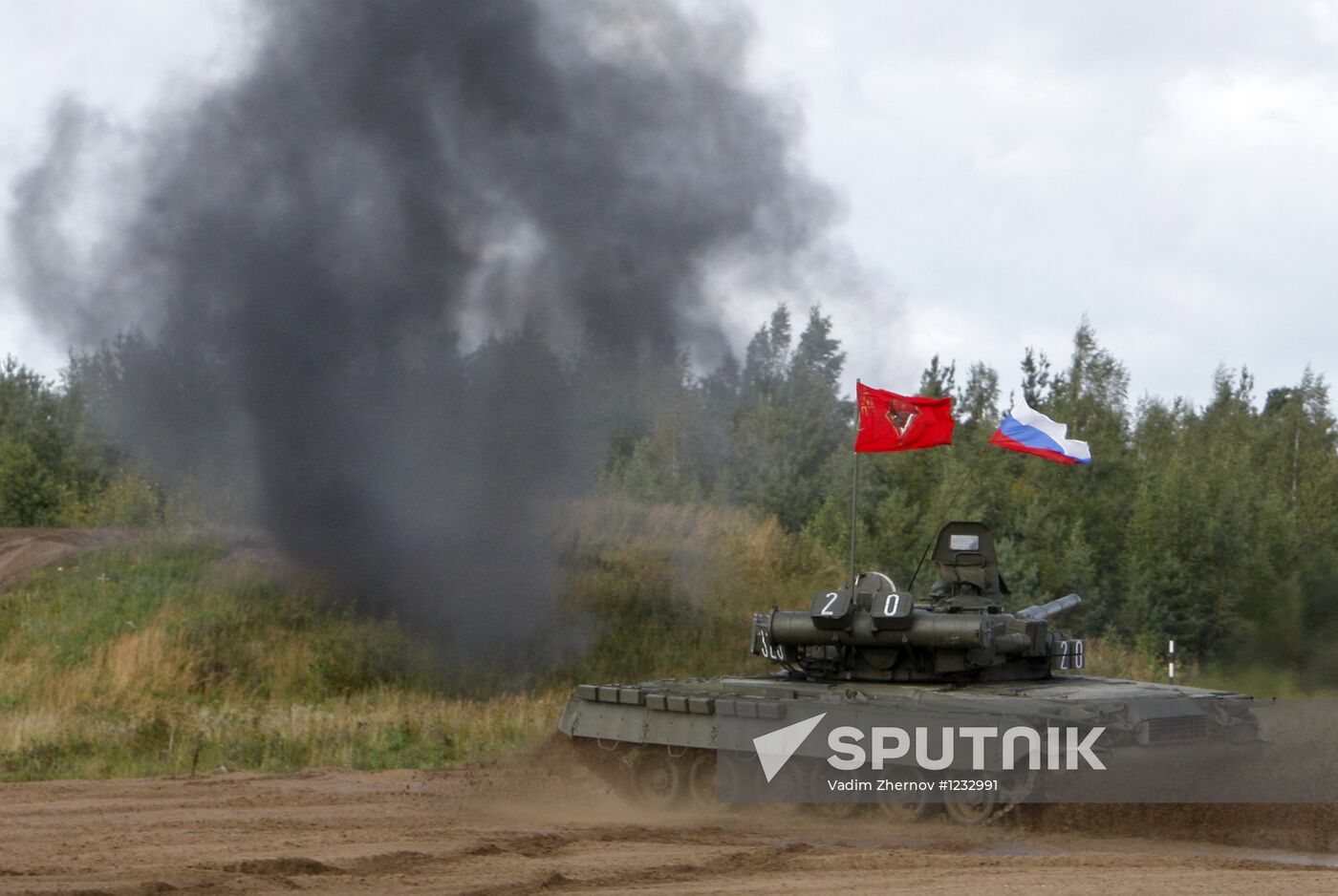 Tank show dedicated to Tank Crewman's Day