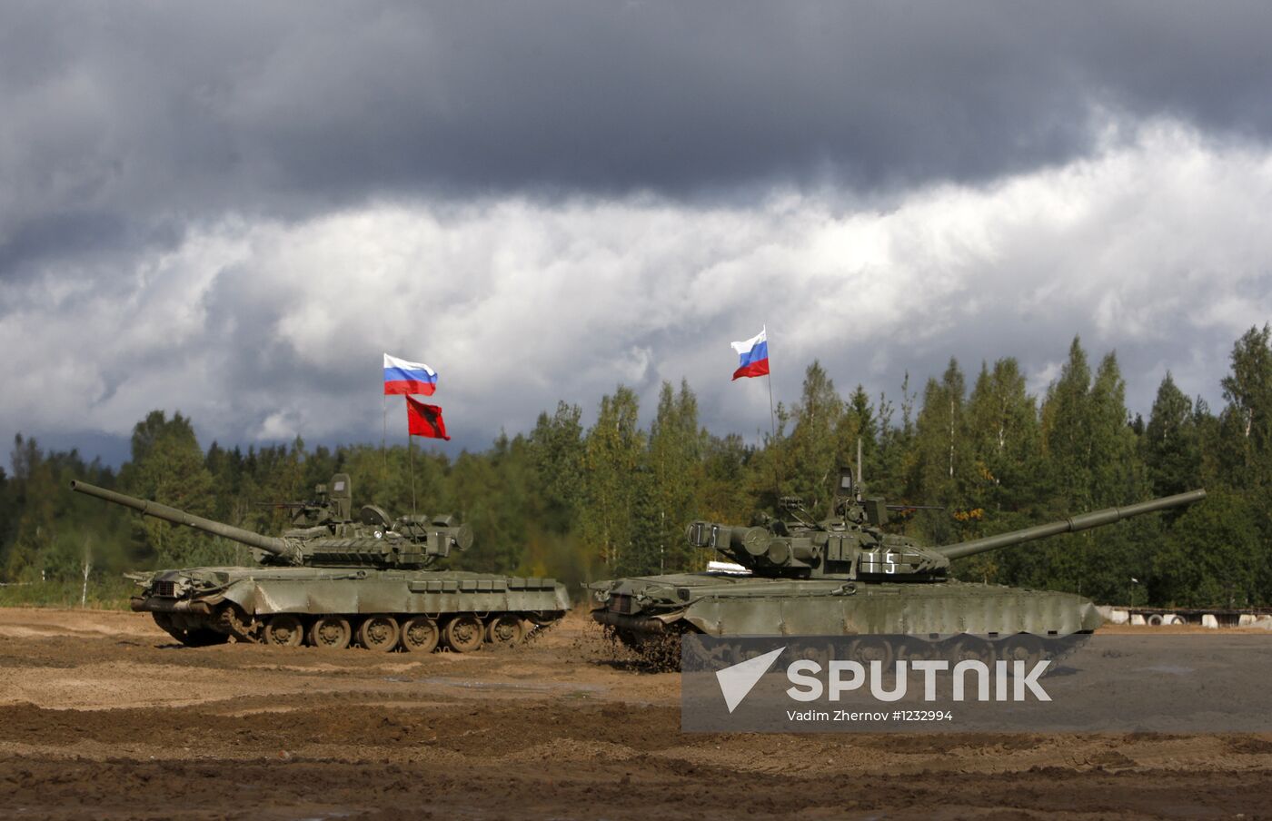 Tank show dedicated to Tank Crewman's Day