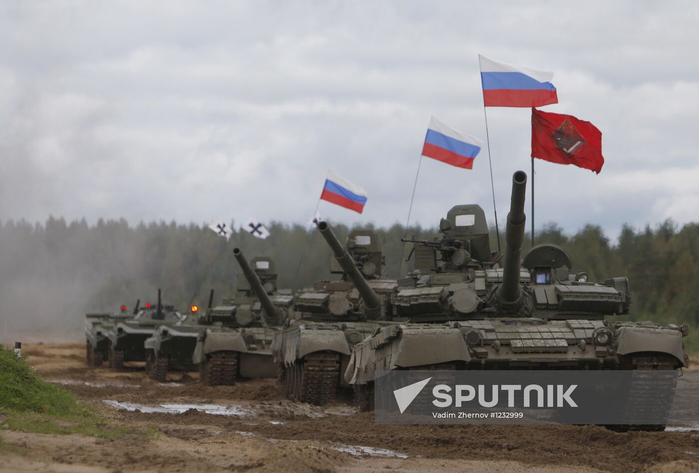 Tank show dedicated to Tank Crewman's Day