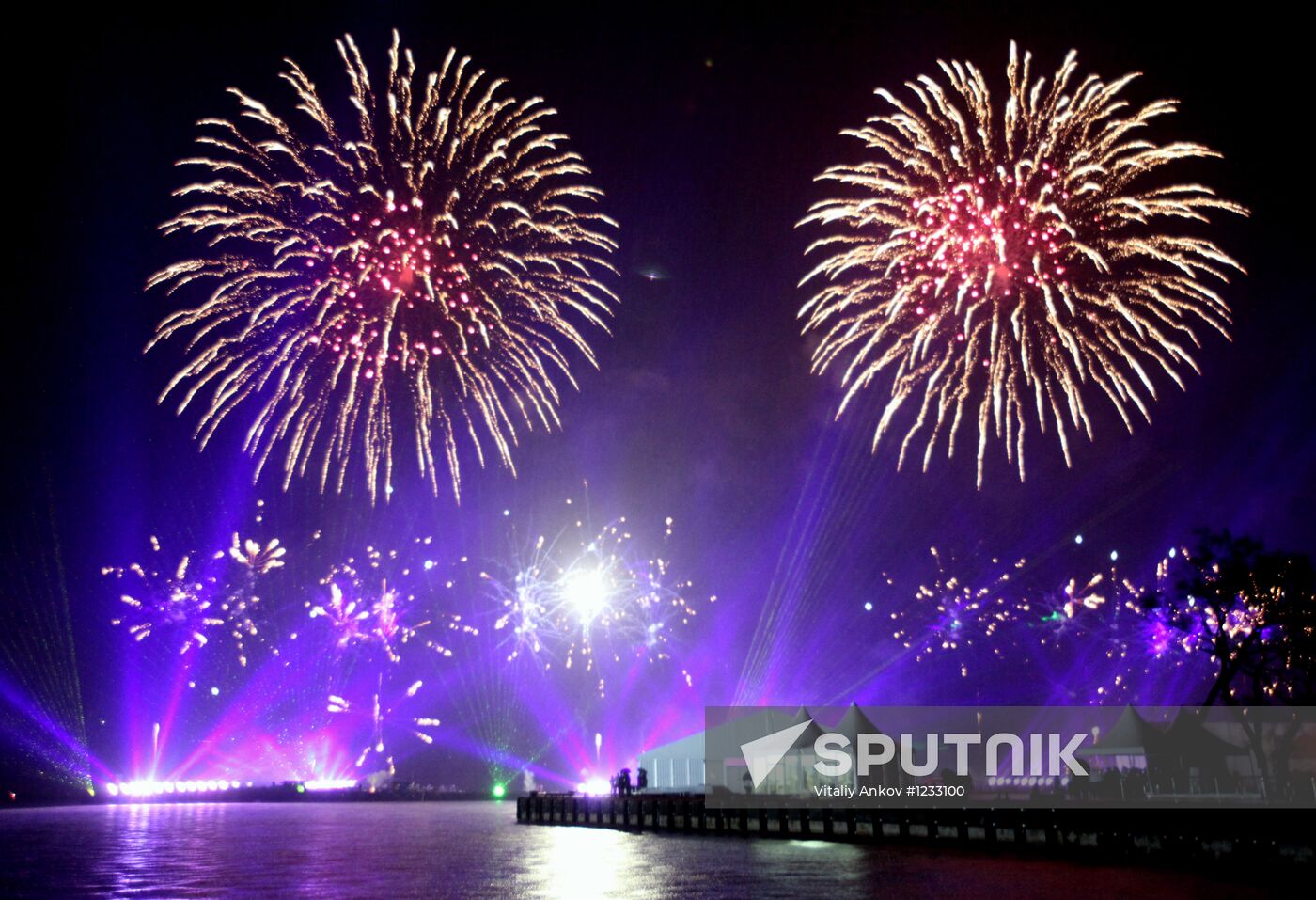 Fireworks and laser show to mark APEC-2012 Leaders' Week