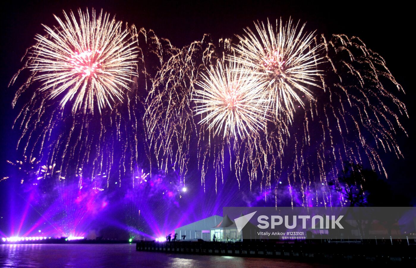 Fireworks and laser show to mark APEC-2012 Leaders' Week