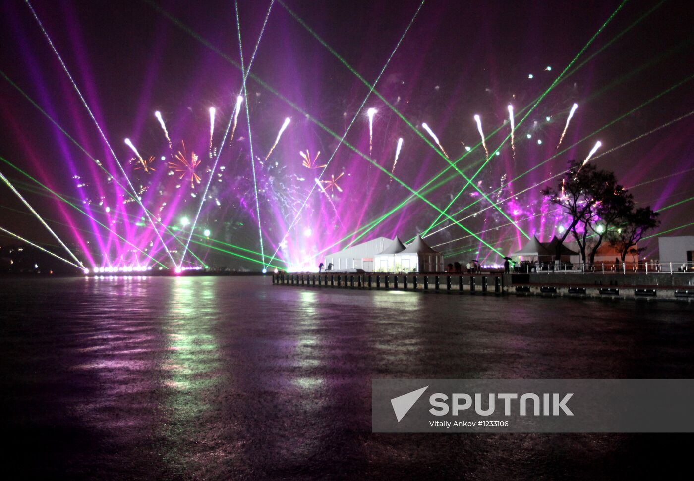 Fireworks and laser show to mark APEC-2012 Leaders' Week